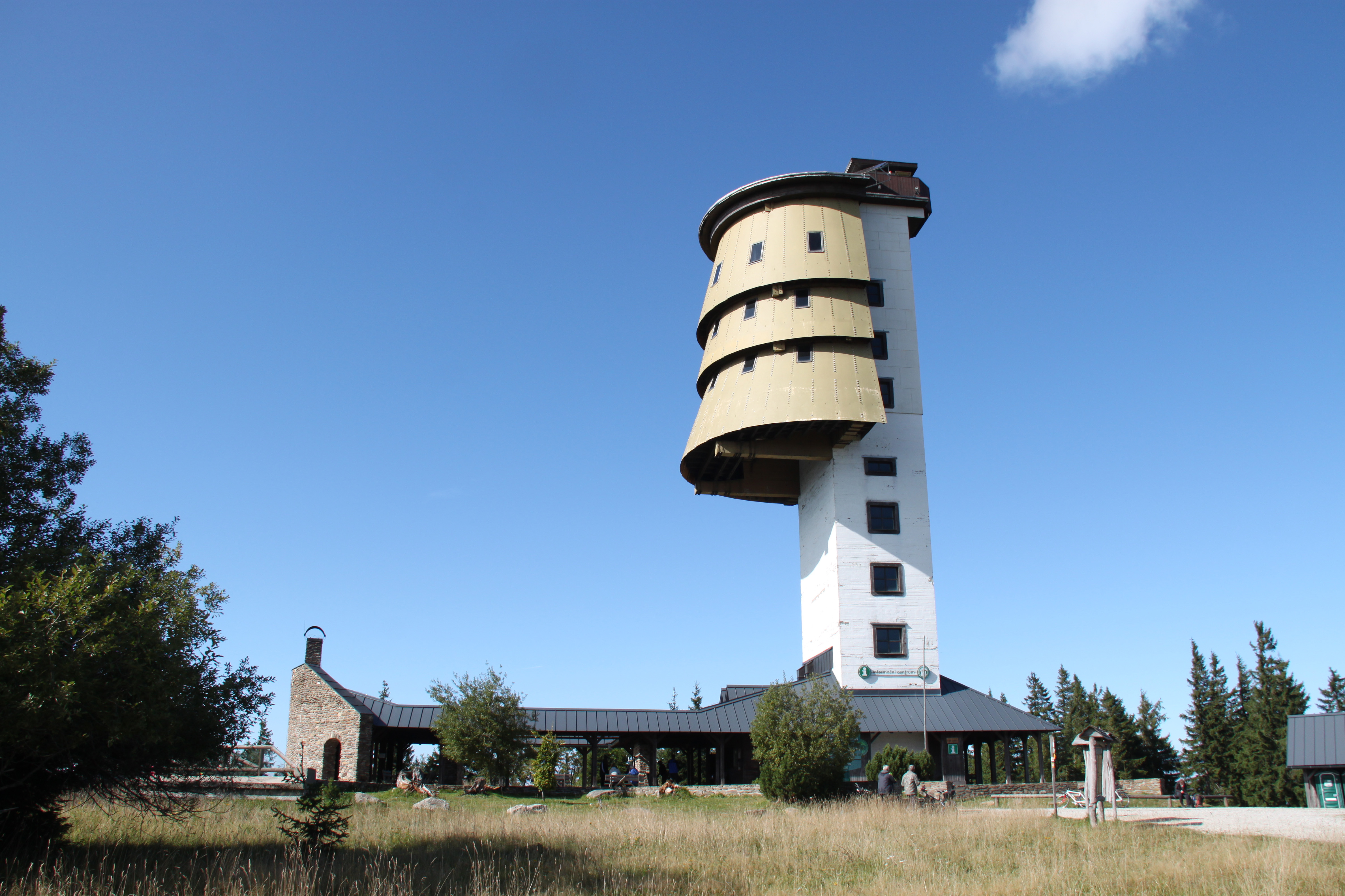 npv_bw_grenzueberschreitende_radtour_zum_polednik.jpg